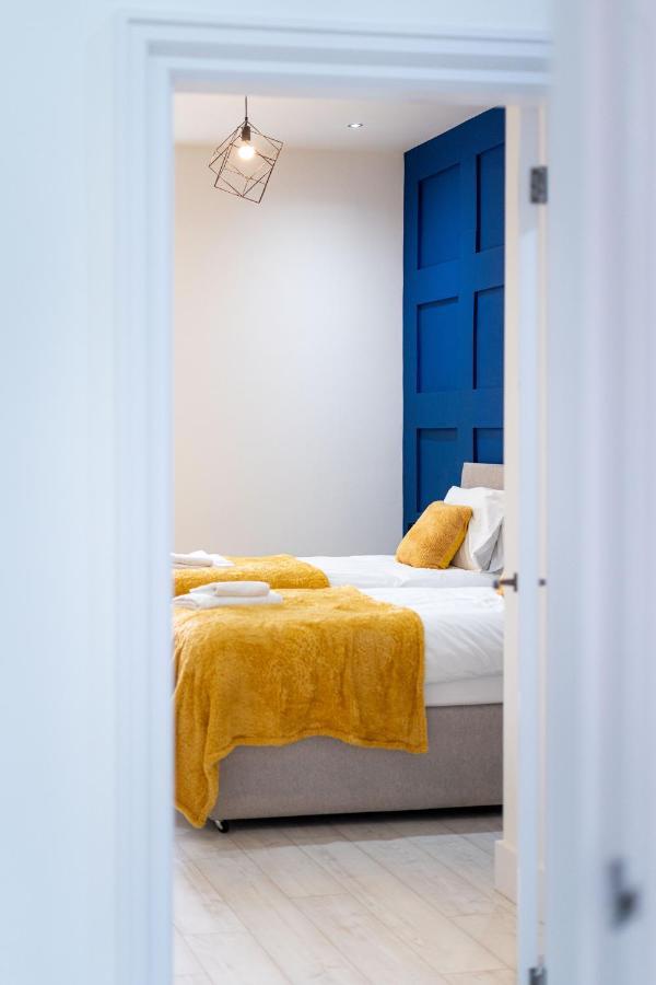 Cheerful 2 Bedroom Homely Apartment, Sleeps 6 Guest Comfy, 3X Double Bed, Parking, Free Wifi, Suitable For Business, Leisure Guest,Glasgow, Glasgow West End, Near City Centre Kültér fotó